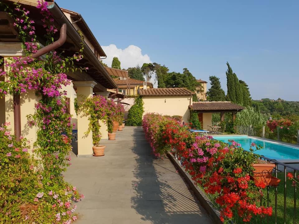 Residence Il Vigneto Lari Exterior photo