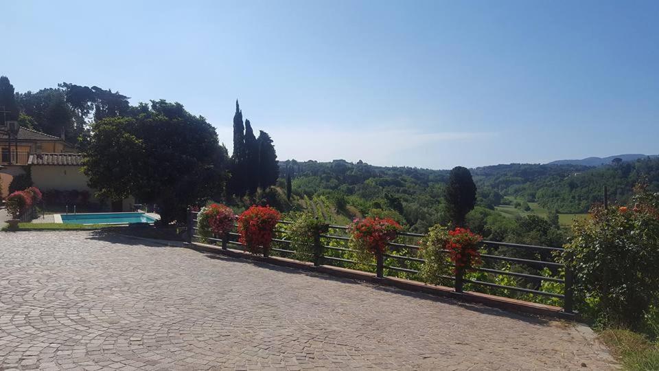 Residence Il Vigneto Lari Exterior photo