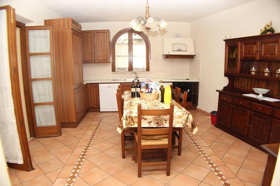 Residence Il Vigneto Lari Exterior photo