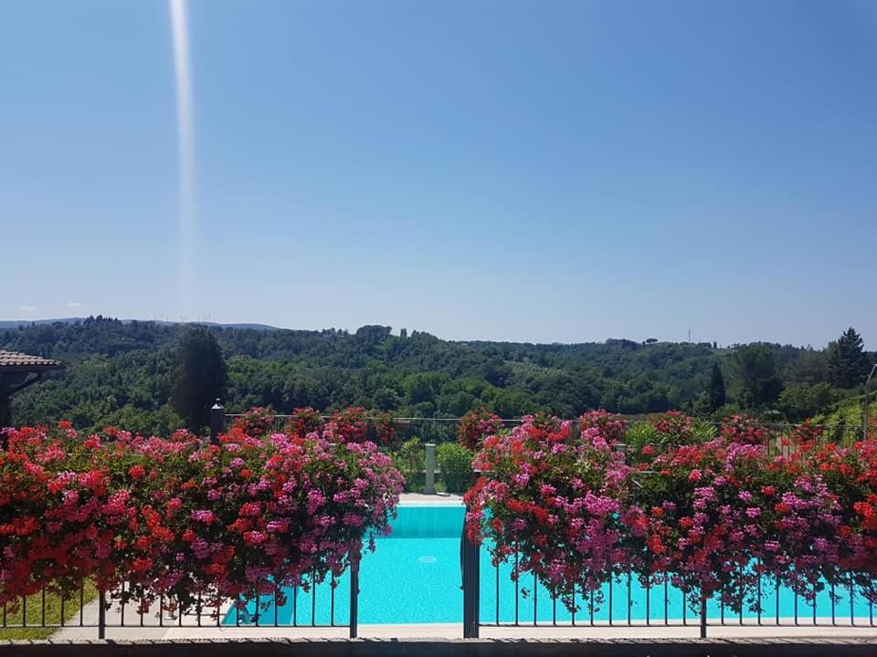 Residence Il Vigneto Lari Exterior photo