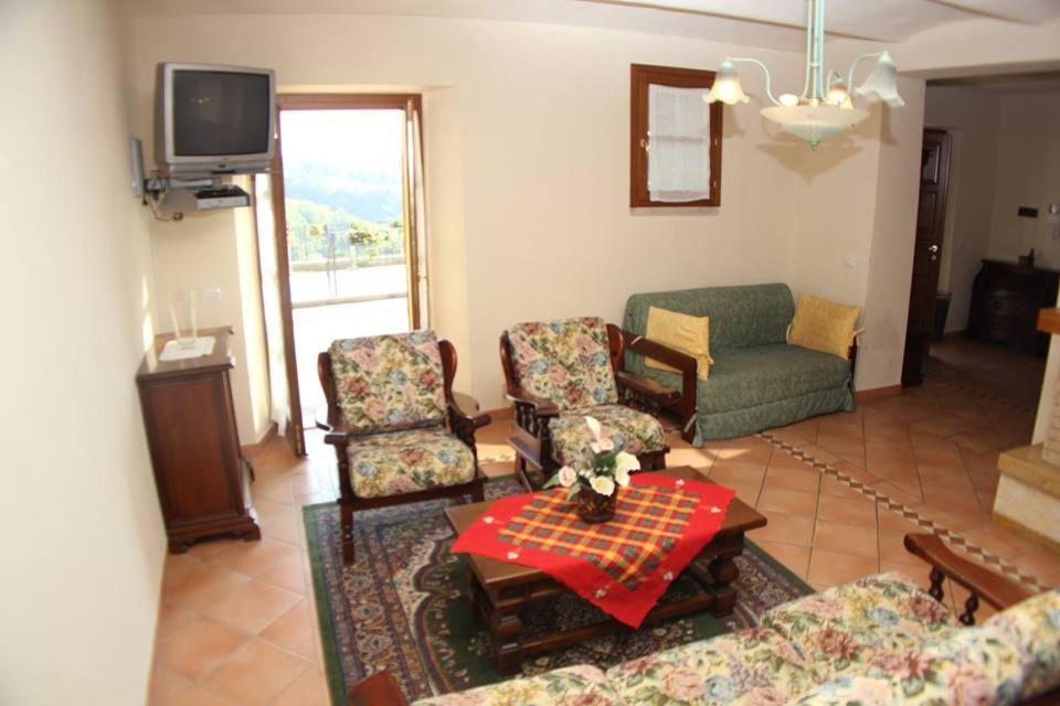 Residence Il Vigneto Lari Exterior photo